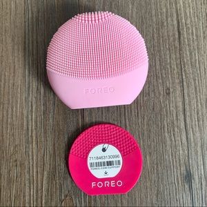 FOREO Facial Cleaner